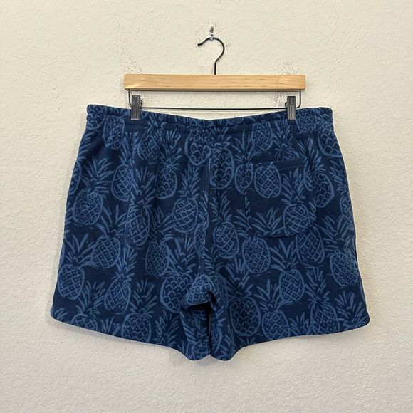 CHUBBIES The Island Hoppers Sherpa Lounger Shorts in Pineapple Navy - Picture 5 of 10